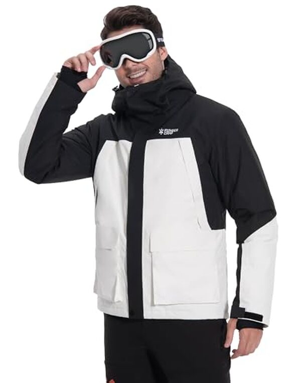 Découvrez notre test détaillé de la veste de ski Pioneer Camp noire blanche taille L : analyse de ses performances en montagne et son confort exceptionnel.